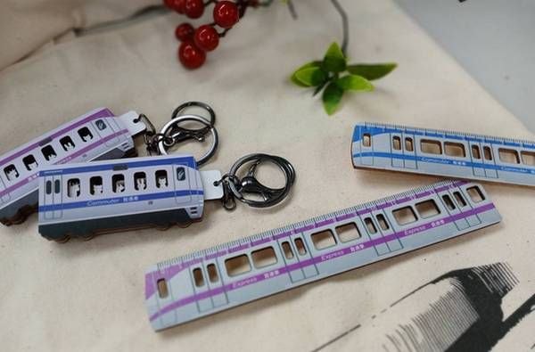 ▲桃捷推出4種列車造型商品小物