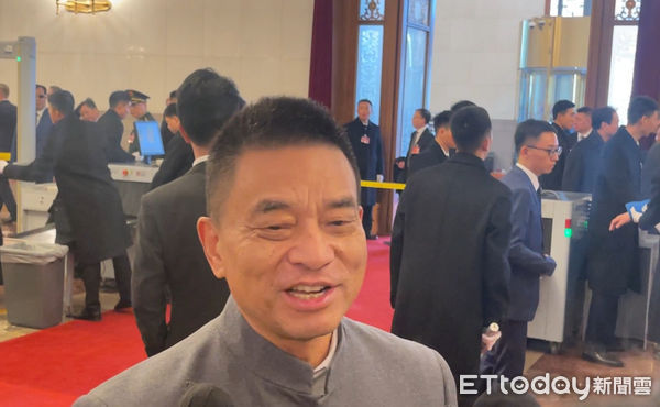 ▲▼ 大陸政協開幕、前大陸常駐聯合國張軍、新希望集團董事長周劉永好 。(圖/記者任以芳攝)