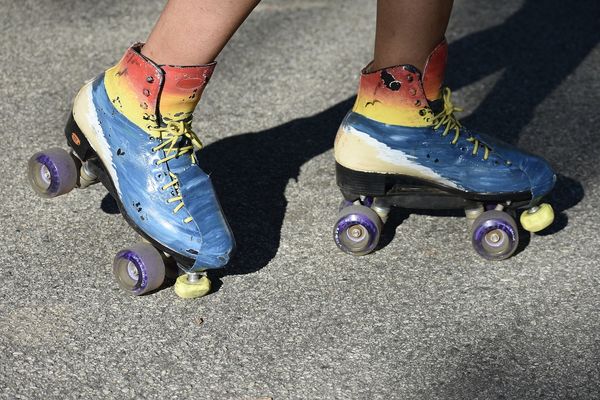 溜冰,滑輪,運動,旱冰鞋,雙排滑輪(示意圖/VCG)