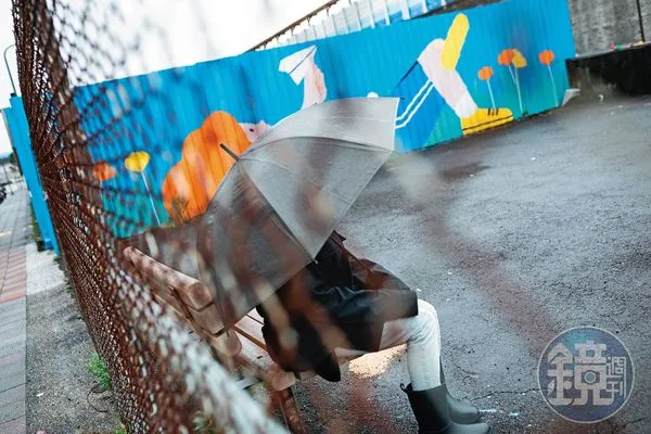 小美在POP任職10年,其中8年被直屬主管權勢性騷擾。