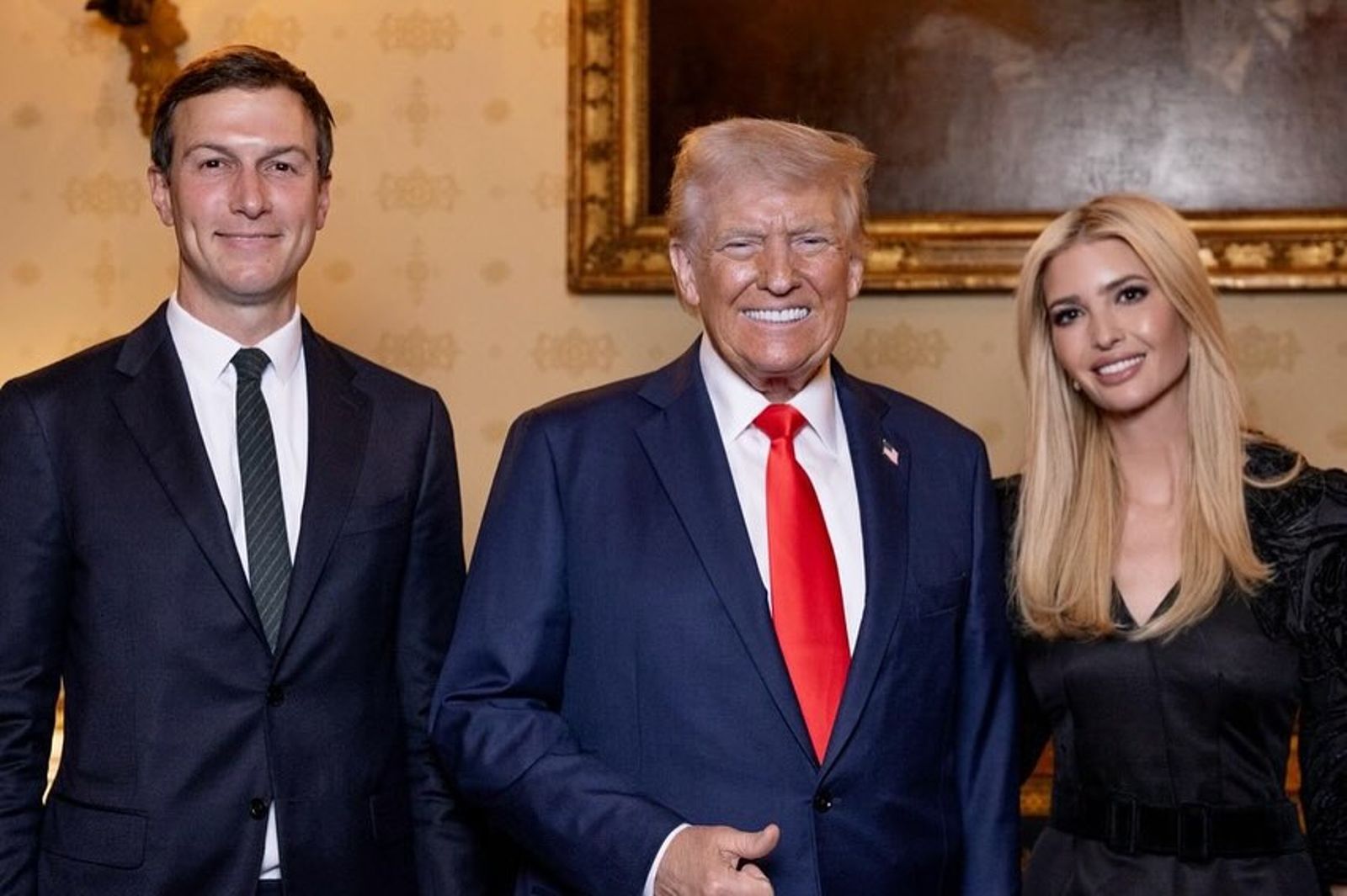 伊凡卡48小時快閃見老爸川普 父女共飲「神祕血色飲料」引關注