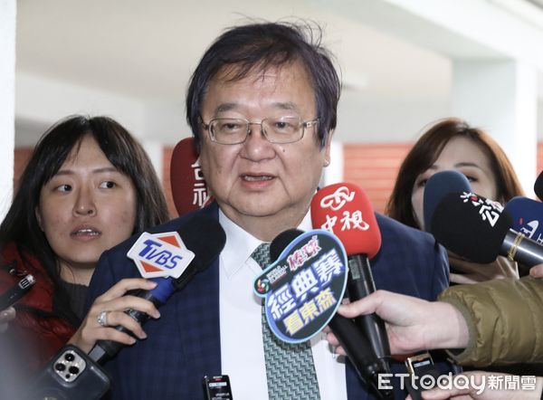 ▲▼邱泰源 聯訪 醫院個資遭駭相關 立法院院會 。(圖/記者屠惠剛攝)