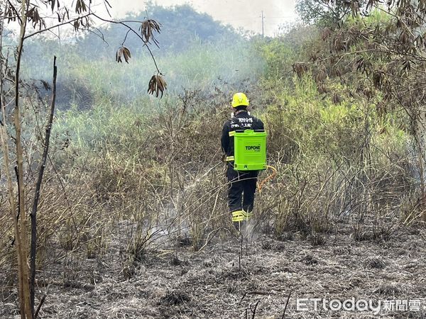 ▲清明掃墓慎終追遠,但經常發生使用火源不慎引起火災,台南市消防局呼籲民眾:「清明掃墓不用火,防止火災發生」。(圖/記者林東良翻攝,下同)