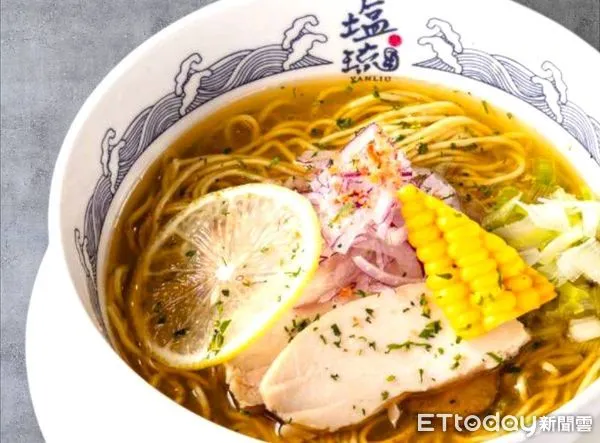 ▲台北市人氣店「塩琉」將帶來代表作「龍蝦清湯拉麵」。(圖/有趣市集提供)