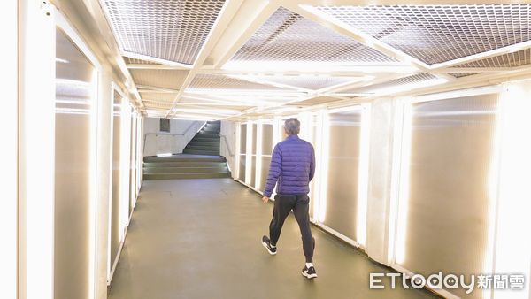 ▲基隆城隍廟地下道改造煥新貌。(圖/記者郭世賢翻攝)