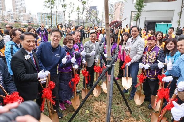 ▲國際獅子會300B 3區小檜溪派出所旁綠地千人植樹