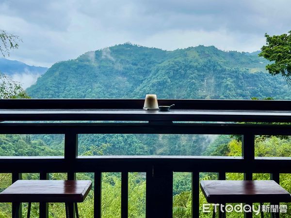 ▲▼ 春季必遊!嘉義縣瑞里地區咖啡館與紫藤花海完美融合 。(圖/嘉義縣政府提供)