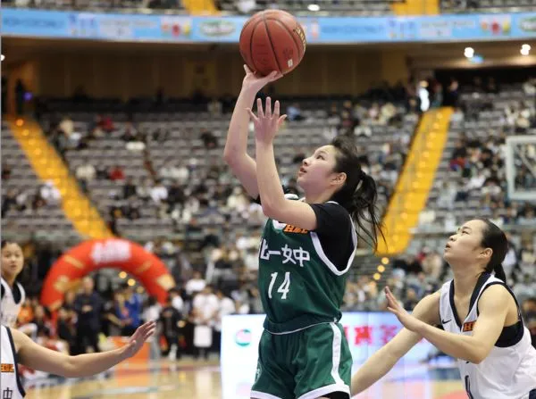 ▲北一女中駱燕萍、彭郁榛 。(圖/高中體總提供)