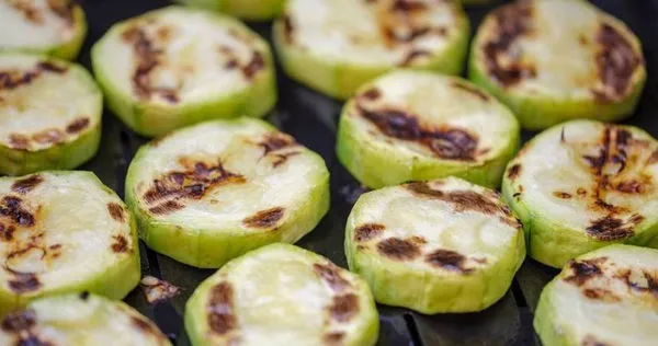 健身、瘦身都愛吃櫛瓜!他嘆「3成苦的」 菜販籲4點:不是大就好