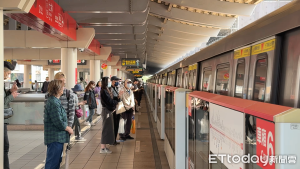 ▲▼北捷,台北捷運,士林站。(圖/記者姜國輝攝)