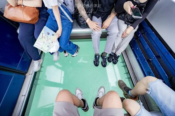 ▲▼凌空飛越大嶼山!香港昂坪360透明纜車全攻略 完美一日遊提案。(圖/黑皮的旅遊筆記授權提供)