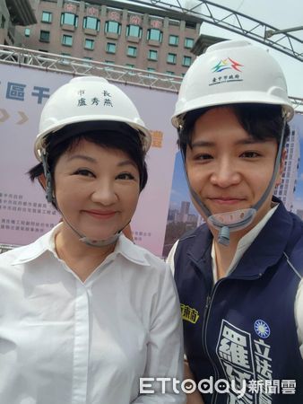 ▲▼ 羅廷瑋與盧秀燕合照 。(圖/立委羅廷瑋提供)