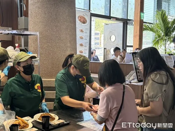 ▲高雄漁市塲2度易主,現在改名新濱町海洋廚房再出發 。(圖/記者許宥孺攝)