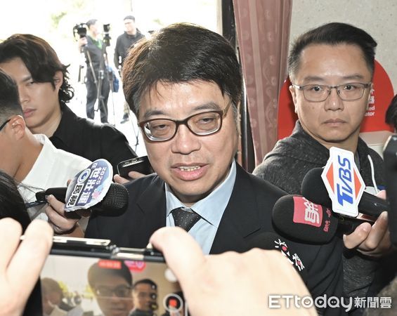 ▲▼陸委會主委邱垂正 聯訪 陸配亞亞案。(圖/記者屠惠剛攝)