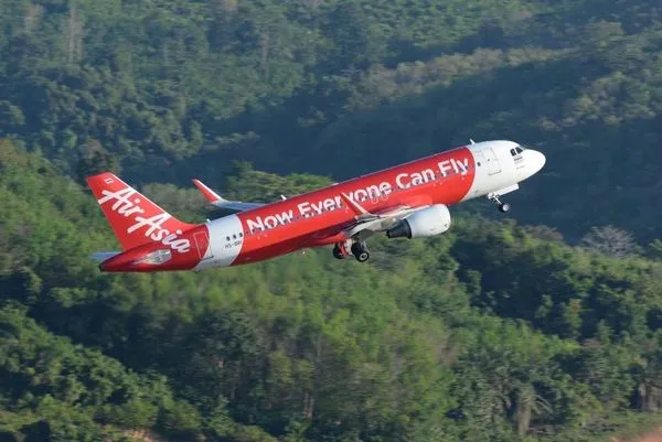 ▲AirAsia6月15日首航北海道,2499元暢遊薰衣草花海。(圖/AirAsia提供)