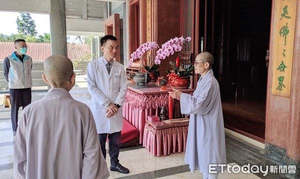 ▲▼ 灣橋榮院院長拜會香光寺 共同促進社區鄉親健康 。(圖/嘉義榮民醫院提供)
