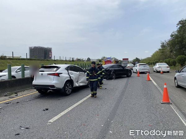 ▲▼ 台82線快速道路西向29.5公里事故,釀7人受傷 。(圖/記者翁伊森翻攝)