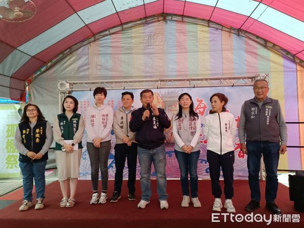 ▲4年1次的南台灣最大規模海上巡境「高雄林園鳳芸宮媽祖海巡」,將於4月10日於高雄中芸港出發,循海路抵達安平港。(圖/記者林東良翻攝,下同)