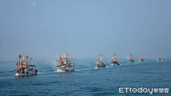 ▲4年1次的南台灣最大規模海上巡境「高雄林園鳳芸宮媽祖海巡」,將於4月10日於高雄中芸港出發,循海路抵達安平港。(圖/記者林東良翻攝,下同)