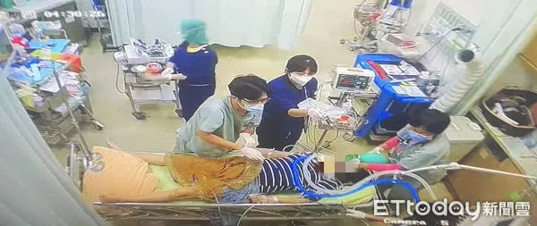 ▲台南新樓醫院急診護理師迅速反應,協助倒地不起的病患,迅速送入急診處,急診醫療團隊成功搶救轉入加護病房。(圖/記者林東良翻攝,下同)
