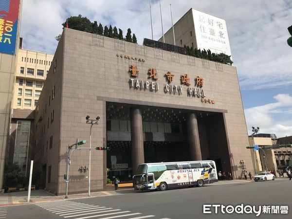 ▲▼台北市教育局。台北市政府大門。(圖/記者黃彥傑攝)