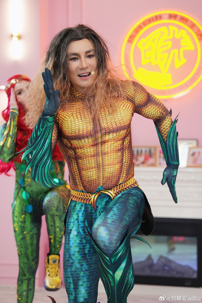 ▲▼劉畊宏直播遭強制中斷! 「穿著誘惑」10萬人看黑畫面…曬照喊冤。(圖/翻攝自微博/劉畊宏)