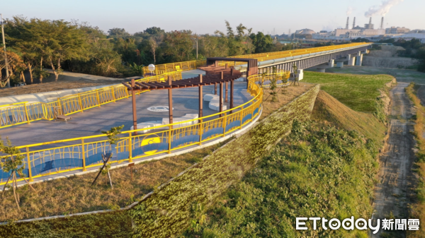 ▲▼ 朴子溪渡槽改建工程提前完工 嘉義灌溉系統更具韌性 。(圖/記者翁伊森攝)