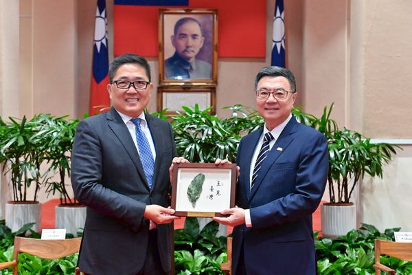 ▲▼行政院長卓榮泰接見「第32屆亞洲臺灣商會聯合總會回國訪問團」。(圖/行政院提供)