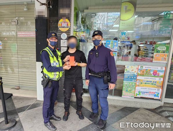 ▲▼台中人掃QR Code幫抓車手領5千!超商店員「頭香」真的領到了。(圖/記者許權毅翻攝)