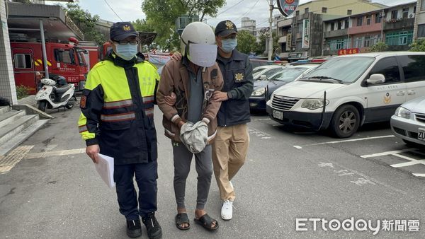 ▲黃男原本坦承縱火燒死妻女,今卻番供稱是回去救火。(圖/記者陸運陞翻攝)