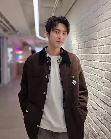 ▲▼BL劇男星張家陞遭爆私訊女粉絲。(圖/翻攝自IG、微博)