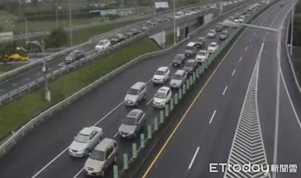 ▲▼國5北上路段壅塞。(圖/翻攝高速公路即時路況)