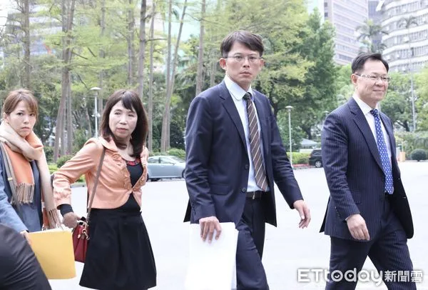 ▲▼行政院長卓榮泰 藍白黨團三長 會商國政 民眾黨黃國昌。(圖/記者屠惠剛攝)