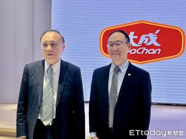 ▲大成集團董事長韓家宇(左)、總經理韓芳豪(右) 。(圖/記者廖婕妤攝)