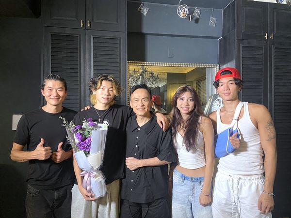 ▲金馬影帝陳以文(中)擔任《誰來晚餐16》來賓。(圖/公視提供)