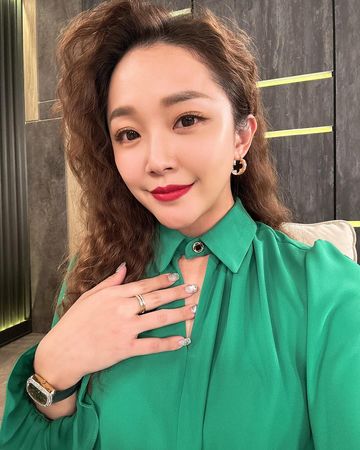 ▲賴慧如橫跨歌唱、戲劇、綜藝領域相當全能。(圖/翻攝自Instagram/huiru.lai.71)