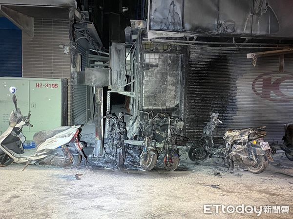 ▲▼電動車起火 。(圖/記者陸運陞翻攝)