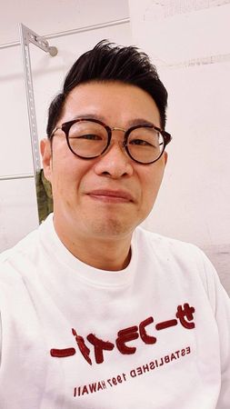 馬力歐買下中古屋,卻持續漏水長達一個月。(翻攝自馬力歐臉書)