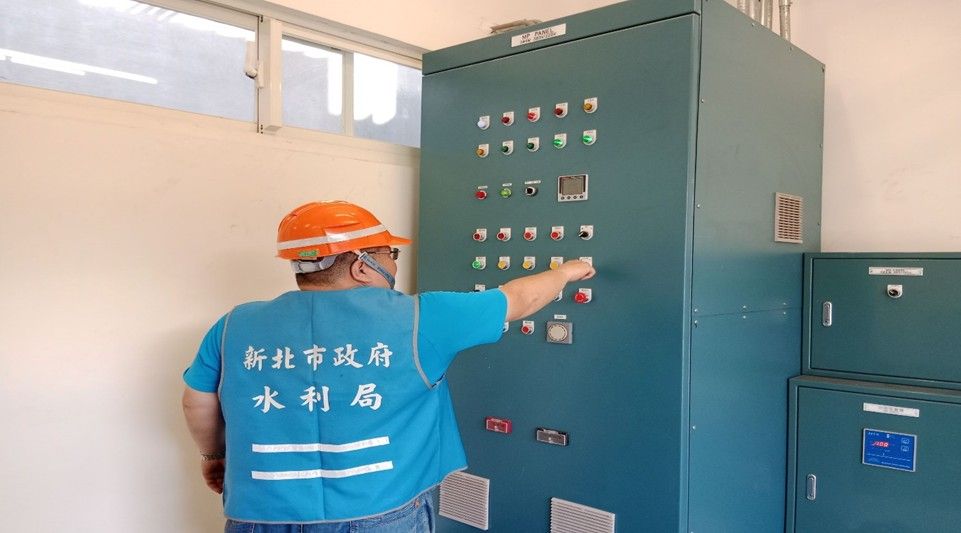 ▲三鶯大橋4/23陸閘測試 時段性封閉請繞道。(圖/新北市水利局提供)