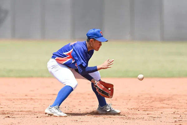 ▲桃園市游擊手陳致鈞3安猛打賞。臺中市廖承恩先發6.2局無失分(圖/主辦單位提供)