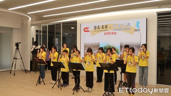 ▲台南市「秋楓沐學-教師專業成長基地」於17日正式揭幕,台南市教育局鄭新輝局長也親臨現場,與學校師生、校友代表及各界貴賓共同見證這歷史性時刻。(圖/記者林東良翻攝,下同)