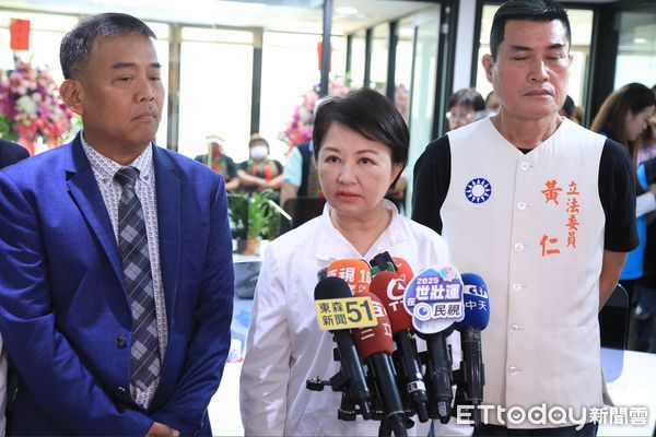 ▲盧秀燕,盧憲一,黃仁。(圖/記者游瓊華攝)