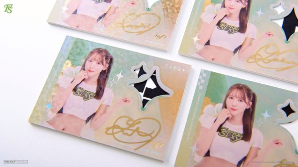 ▲夢想家推出品Formosa Sexy女孩卡,最大賣點為三上悠亞實戰用品親簽書卡。(圖/夢想家提供)