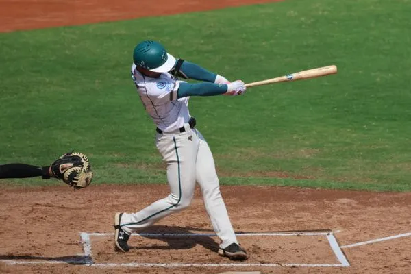 ▲胡冠俞二軍開轟。(圖/球迷提供)