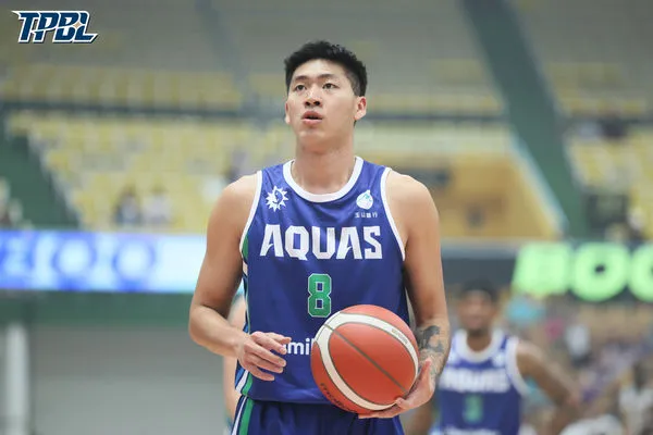 ▲海神邱子軒、費雪、李偉誠,雲豹高錦瑋、查爾斯、顏行書。(圖/TPBL職籃提供)