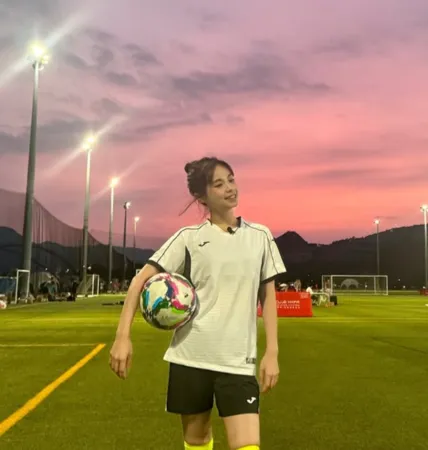 ▲郭雅琪為母親購買保單,受益人卻被改成陌生人。(圖/翻攝自郭雅琪Instagram)