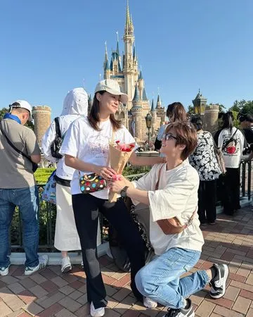 ▲「那對夫妻」以甜蜜逗趣的互動在網路走紅。(圖/翻攝自Facebook/Nico品筠&Kim京燁 【那對夫妻】 )