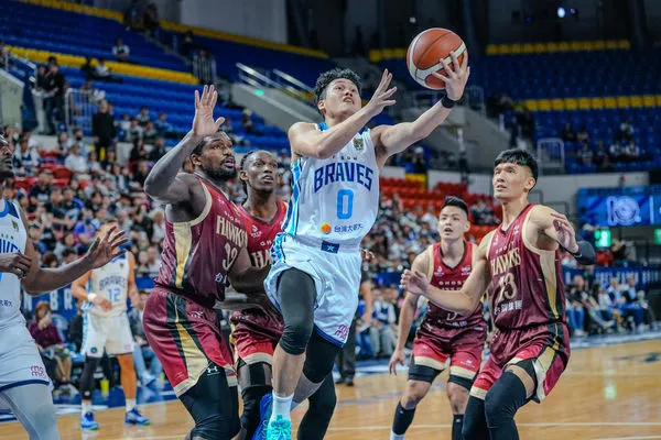 ▲勇士賴廷恩、柏德,獵鷹白薩。(圖/PLG提供)