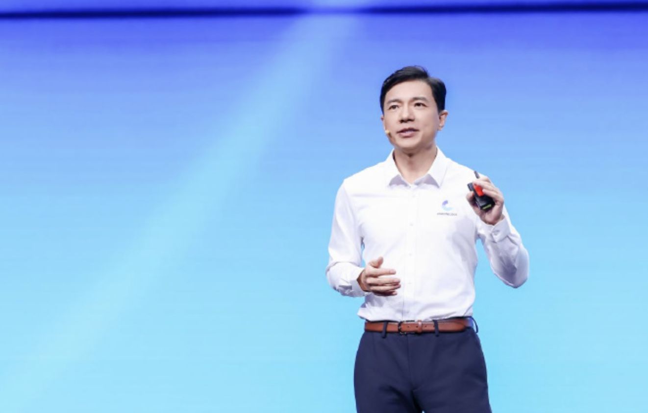 ▲百度創辦人兼CEO李彥宏。(圖/翻攝微博)