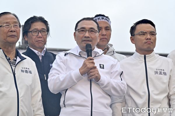 ▲▼ 國民黨主辦426「反綠共 戰獨裁 凱道一起站出來!」大型集會活動,侯友宜 。(圖/記者李毓康攝)